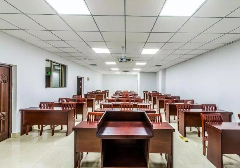 ホテル Greentree Inn  Wuxi Binhu District Datong Road Zhouxin