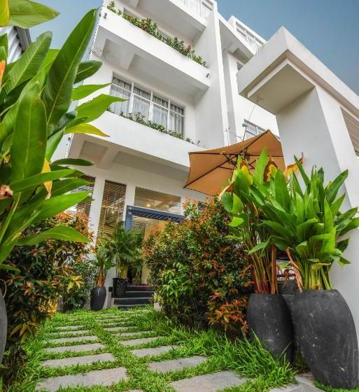 Отель Klampuu Villa