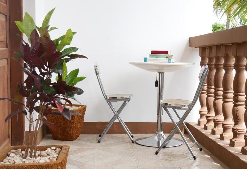 酒店 Airport Palace