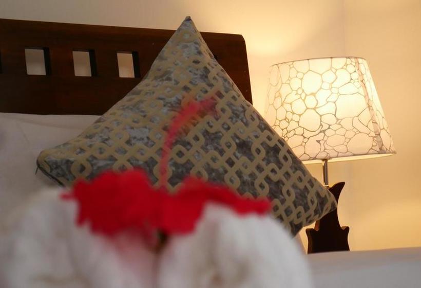 酒店 Airport Palace