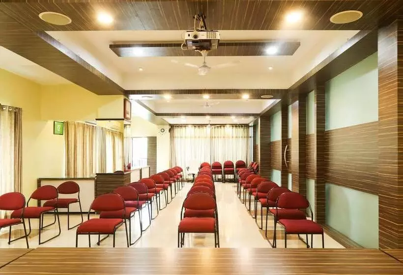 Hotelli Treebo Trend Jog Centre