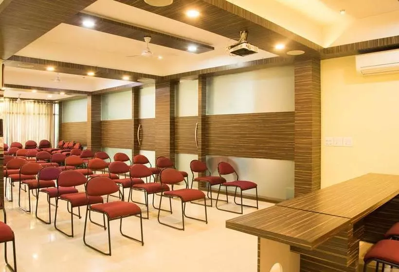 Hotelli Treebo Trend Jog Centre