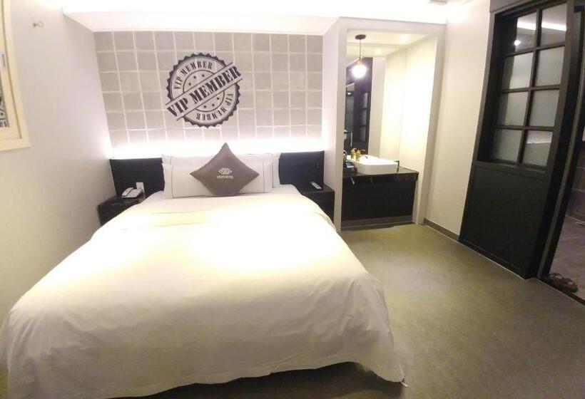 בית מלון כפרי Vovo