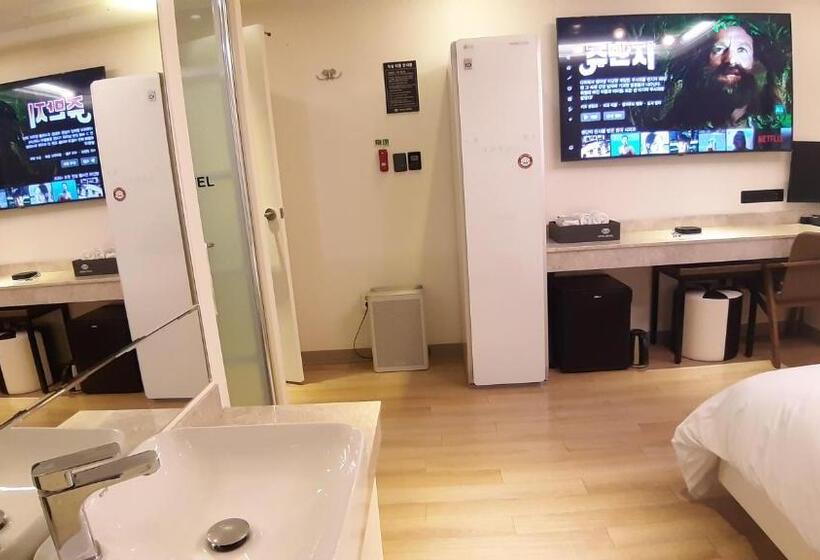 בית מלון כפרי Vovo