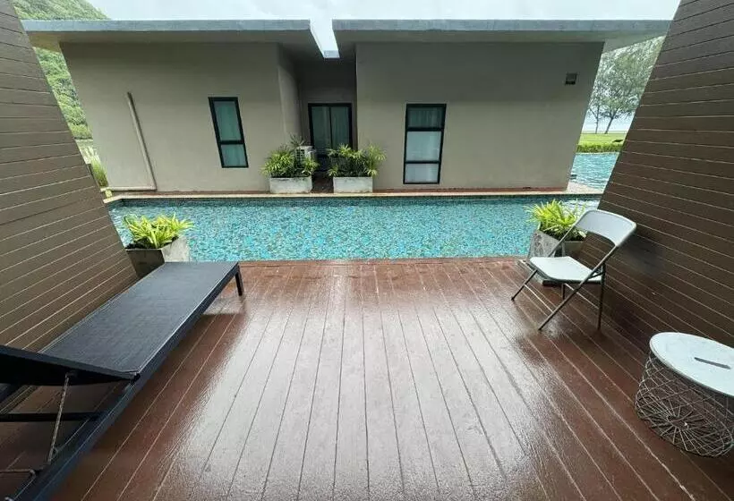 La Isla Pranburi Beach Resort