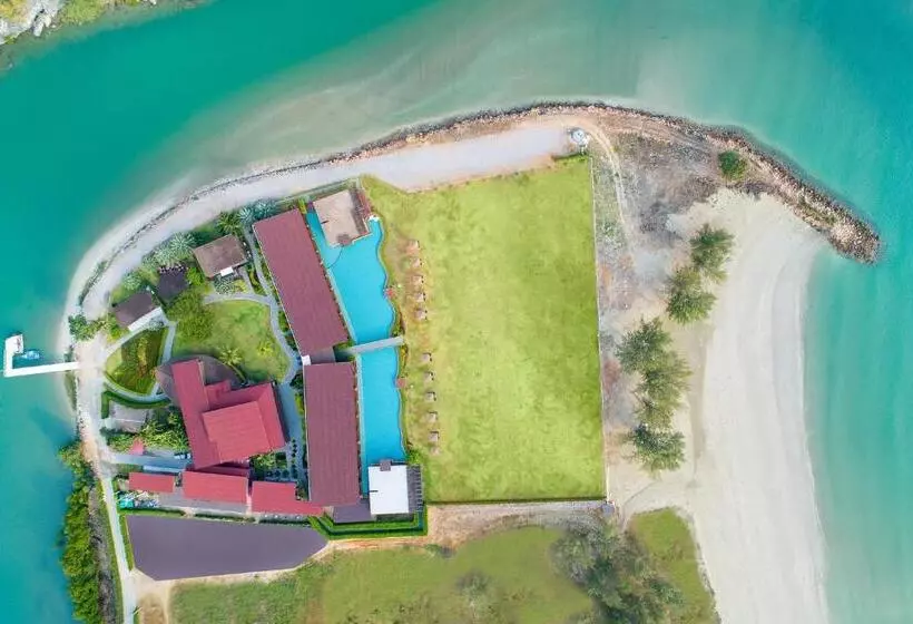 La Isla Pranburi Beach Resort