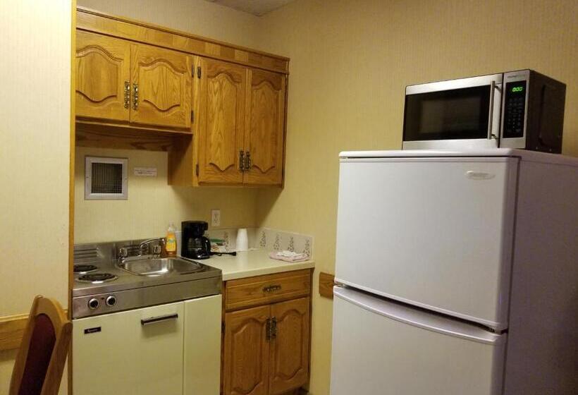 汽车旅馆 New Imperial Inn