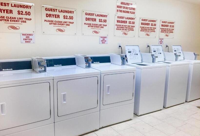 汽车旅馆 New Imperial Inn