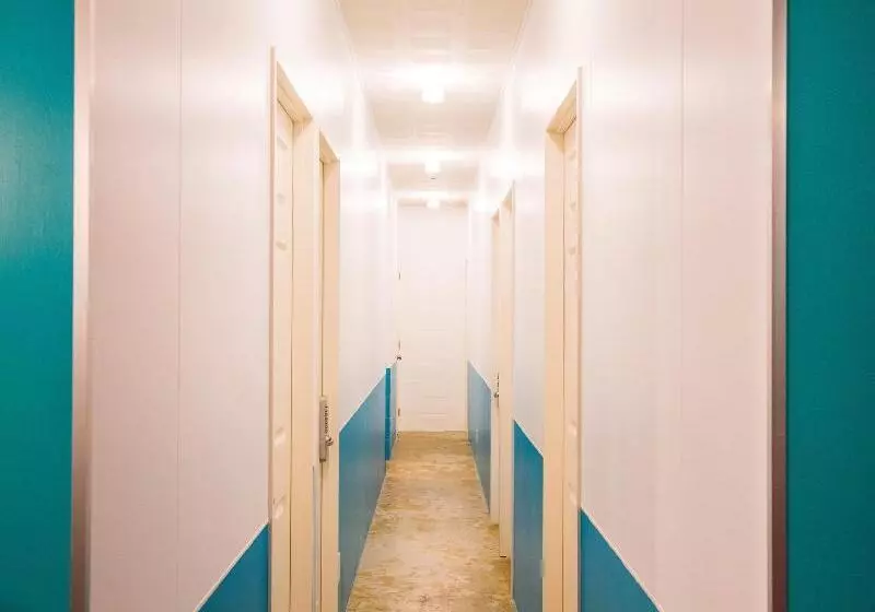 Seawall Hostel
