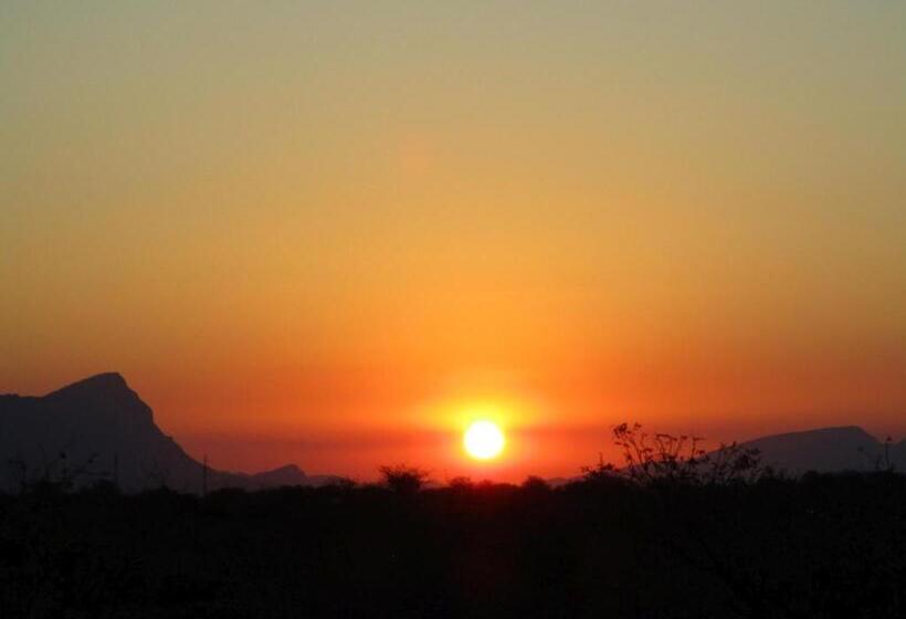 Woodpecker Lodge B&b