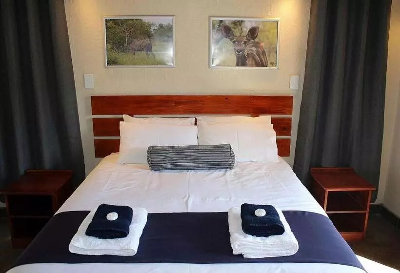 Woodpecker Lodge B&b