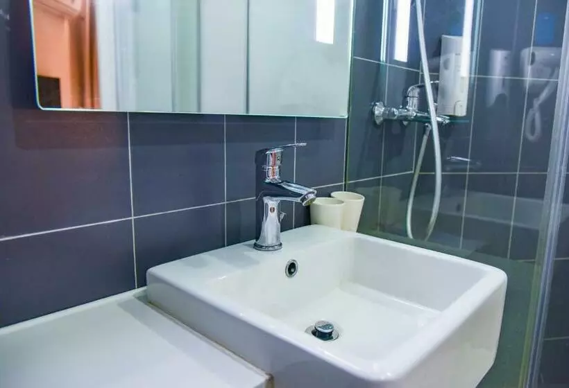 Hotelli Hanting  Jiayuguan Fangte Silu Shenhua Theme Park