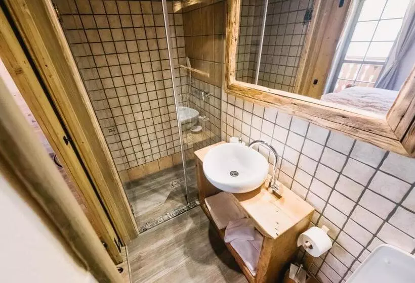 Hostel Lukna