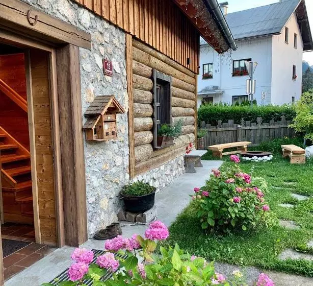 Hostel Lukna