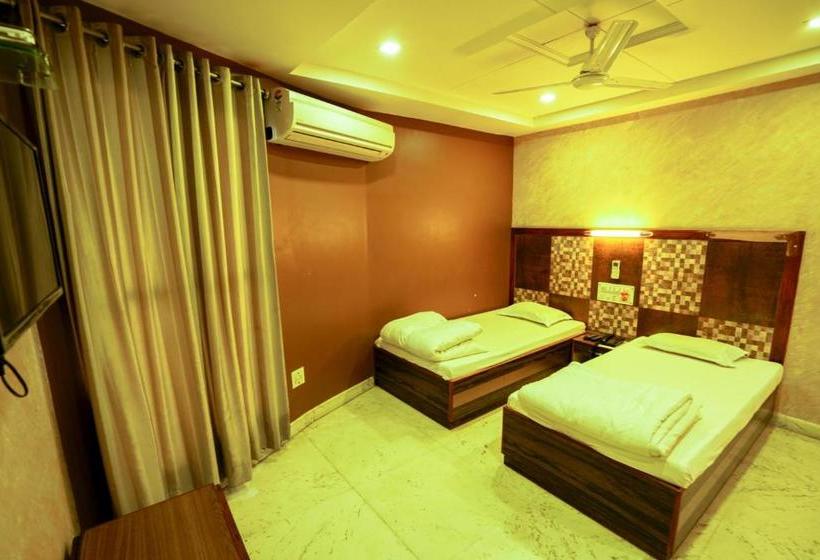 בית מלון כפרי Ashiana