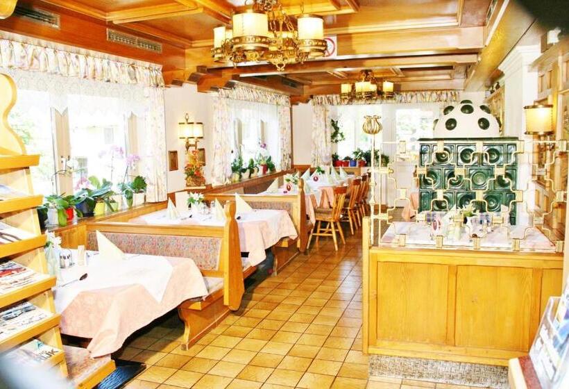 ホテル Kärntner Stubn