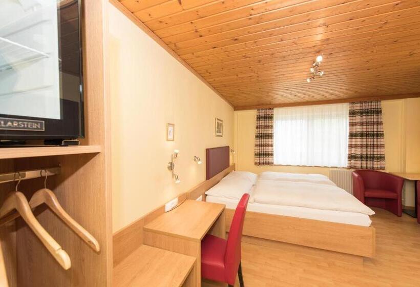 ホテル Kärntner Stubn