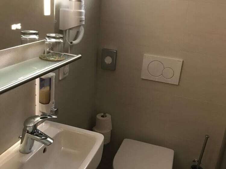 Kraftwerk Relax Motel