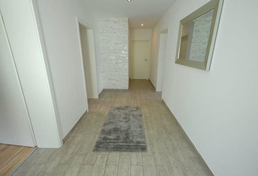 Kraftwerk Relax Motel