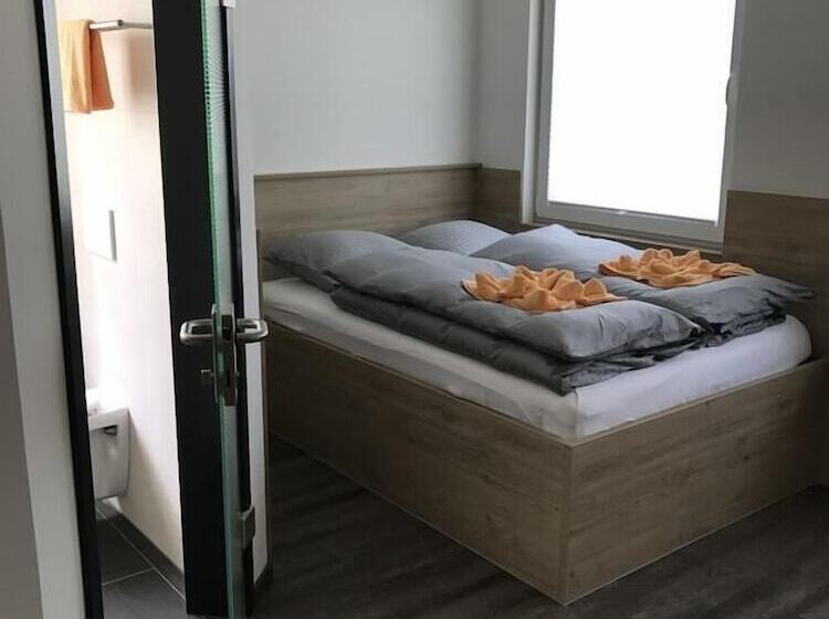 Kraftwerk Relax Motel