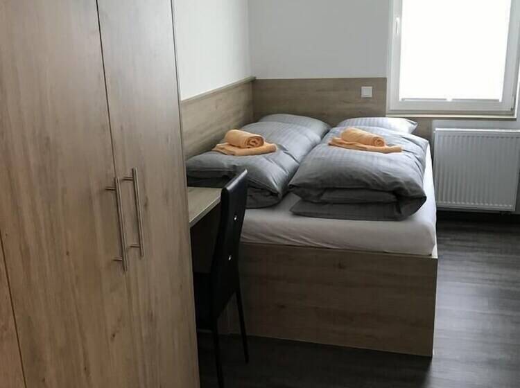 Kraftwerk Relax Motel