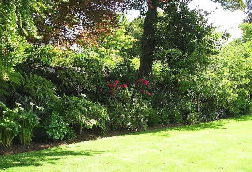 מוטל Ratanui Villas