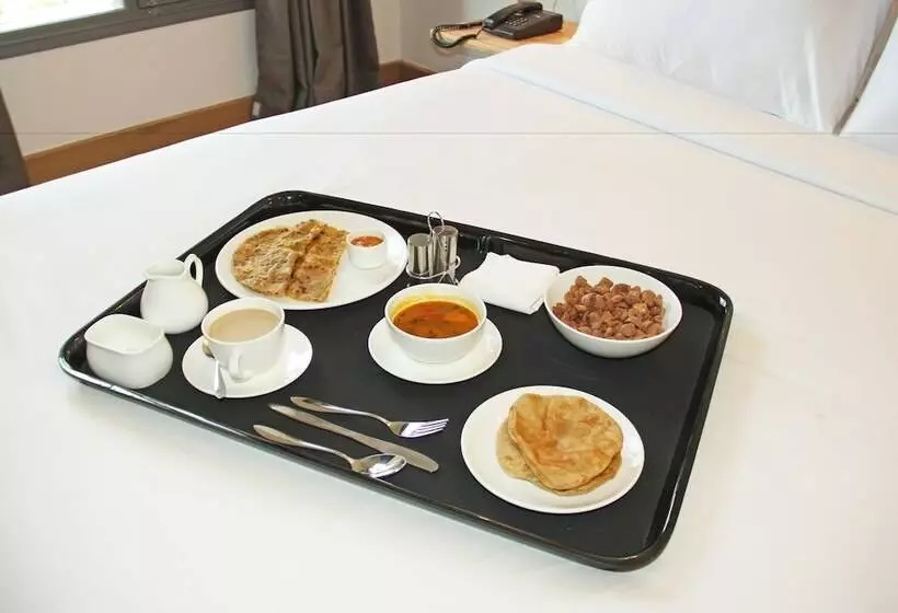 Oyo 2493 Hotel K P Inn