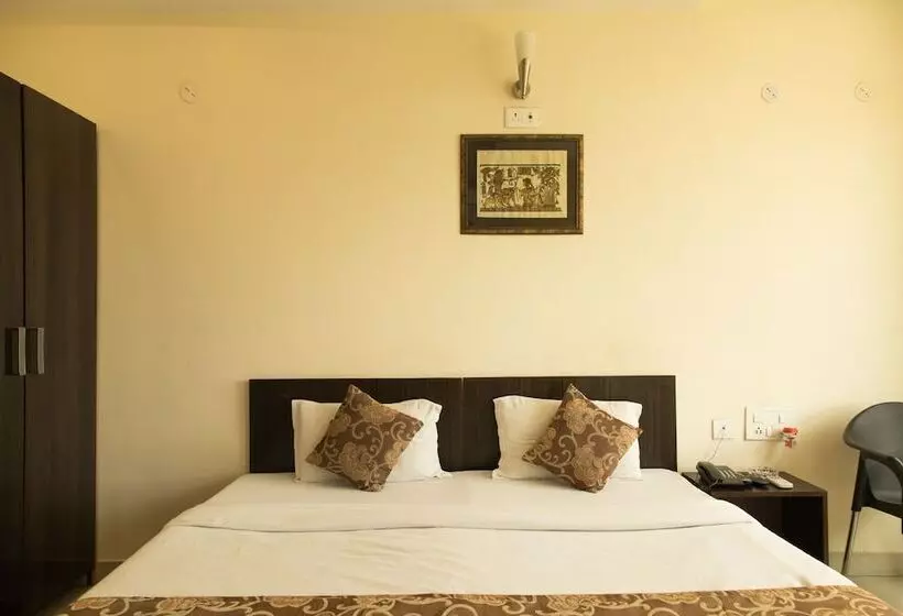 Oyo 2493 Hotel K P Inn