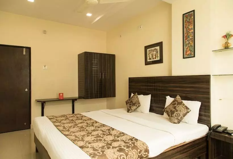Oyo 2493 Hotel K P Inn