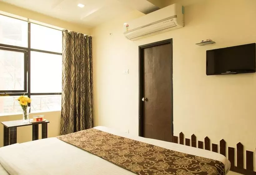Oyo 2493 Hotel K P Inn