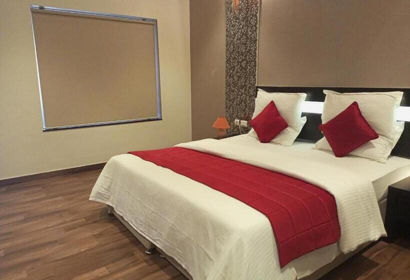 Mount Retreat Resorts   Madurai