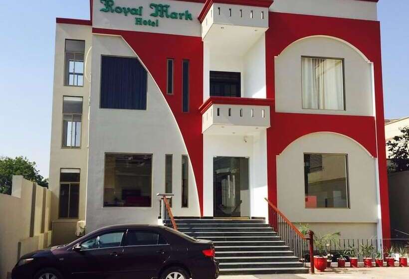 هتل Royal Mark Lodges