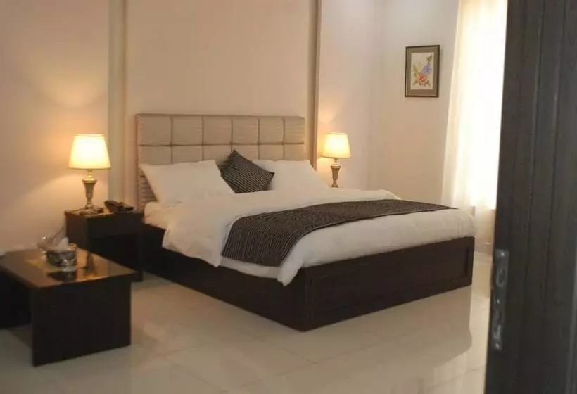 هتل Royal Mark Lodges