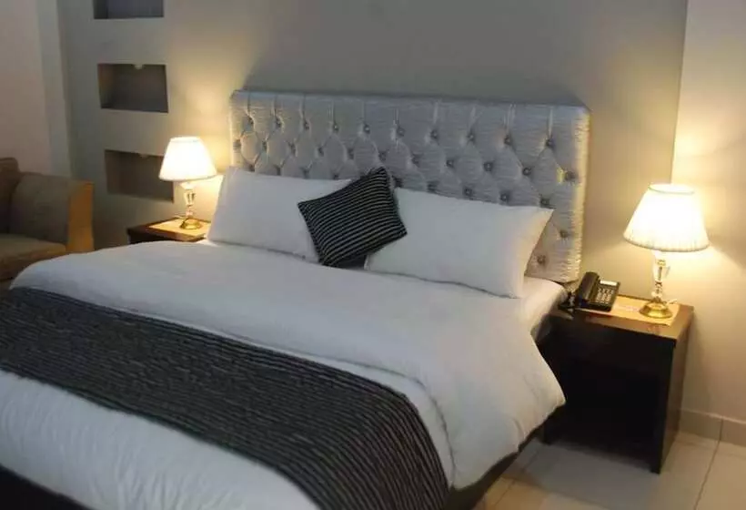 هتل Royal Mark Lodges