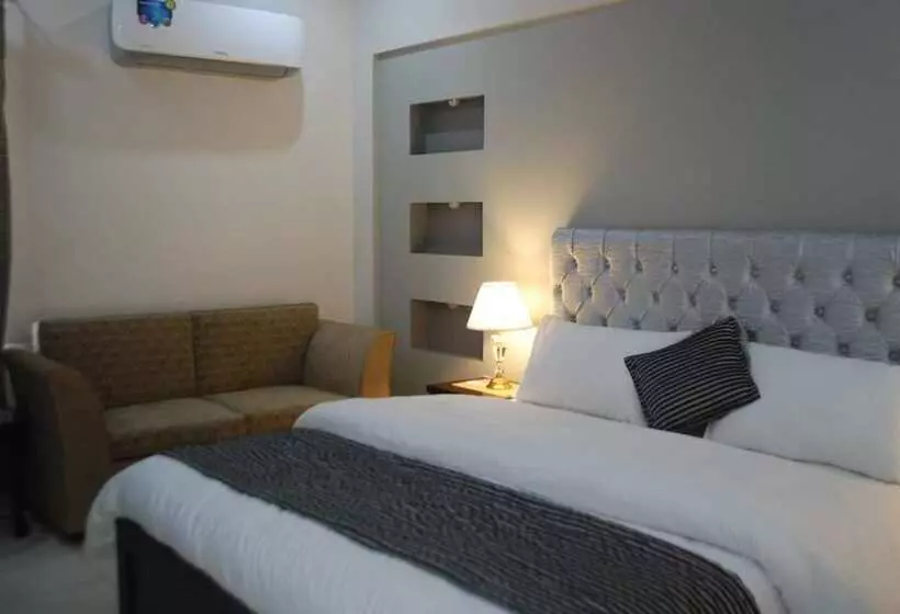 هتل Royal Mark Lodges