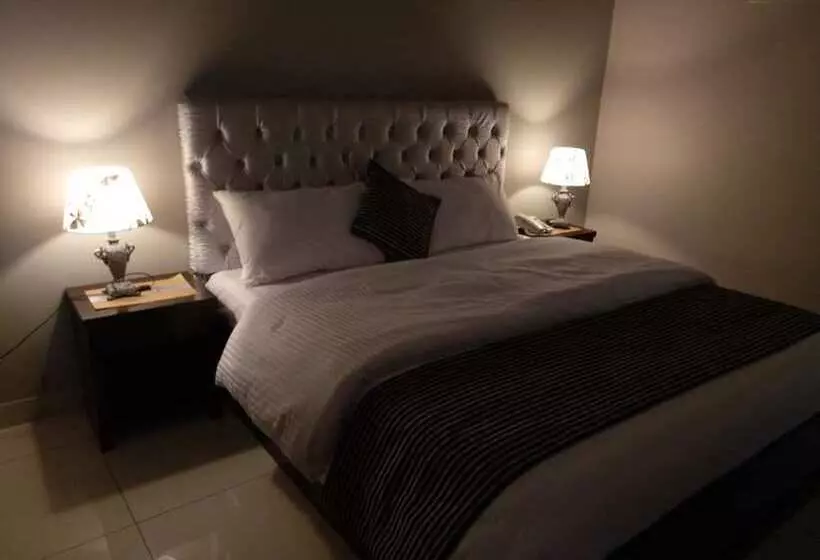 هتل Royal Mark Lodges