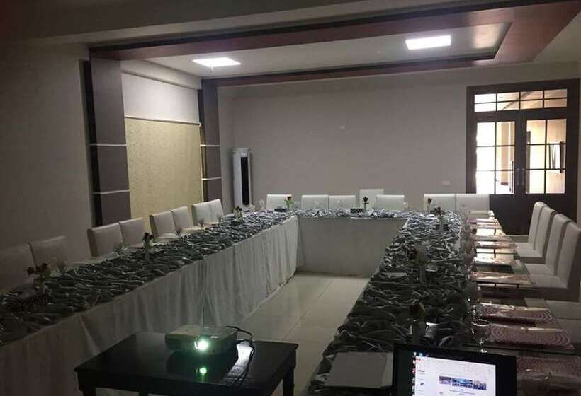 هتل Royal Mark Lodges