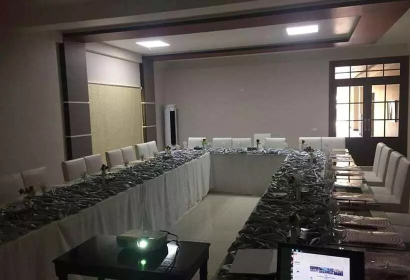 هتل Royal Mark Lodges