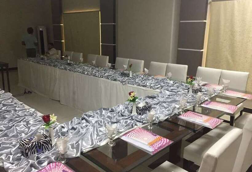 هتل Royal Mark Lodges