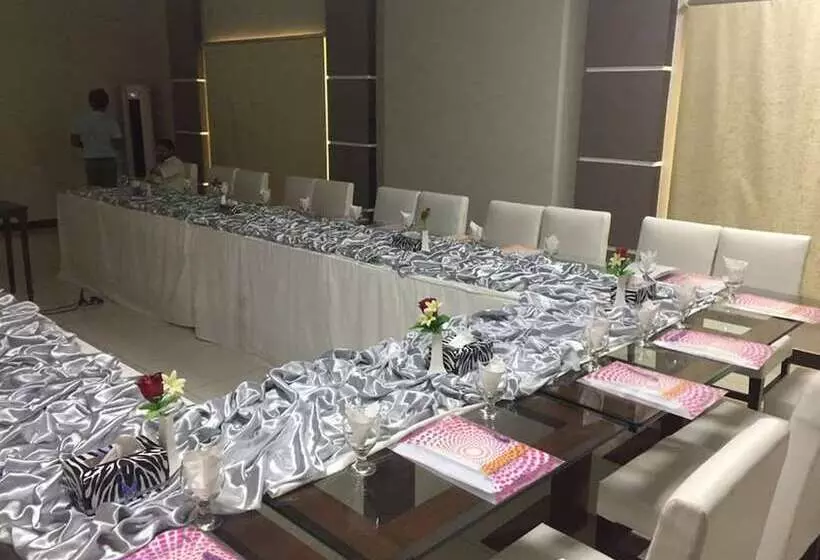 هتل Royal Mark Lodges