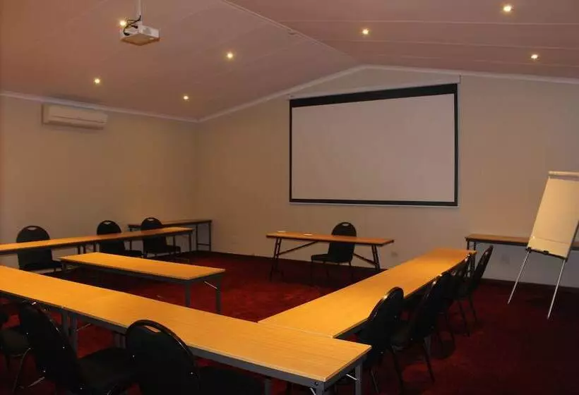 تختخواب و صبحانه Blue Marlin Guest House