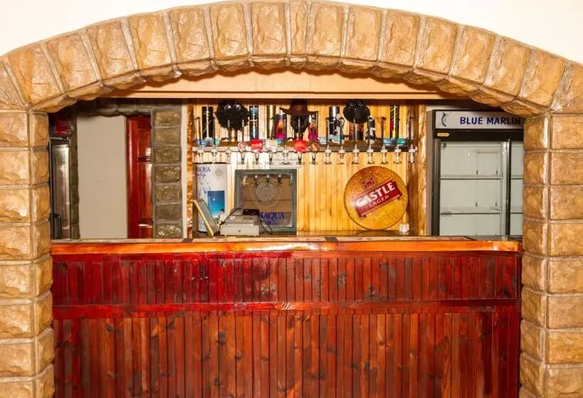 تختخواب و صبحانه Blue Marlin Guest House