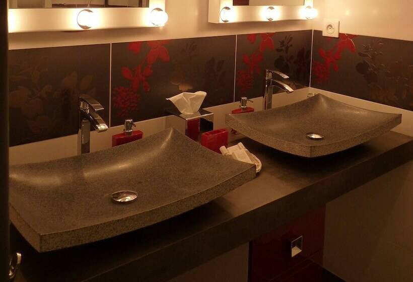 민박 Clos Du Mont Rouge