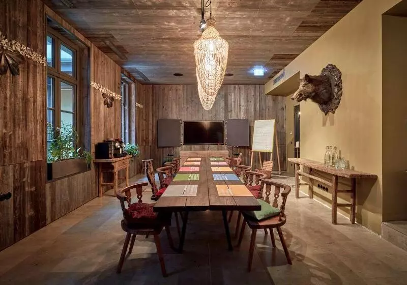 25hours Hotel The Royal Bavarian