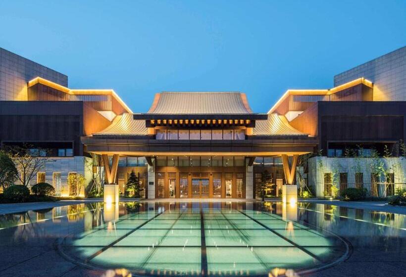 Hotel Pullman Zhouzhuang
