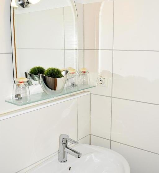 Отель Restaurant Kerzan´s