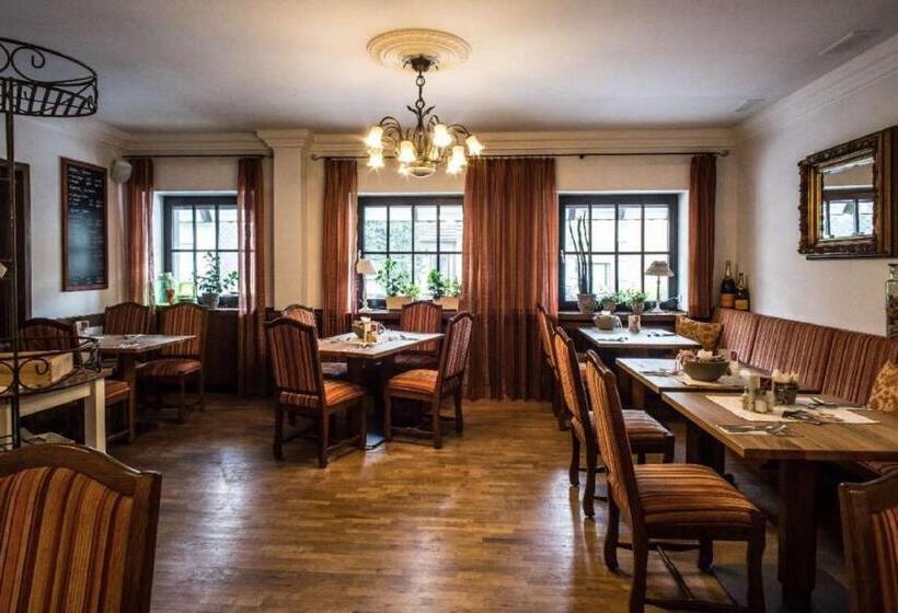 Отель Restaurant Kerzan´s