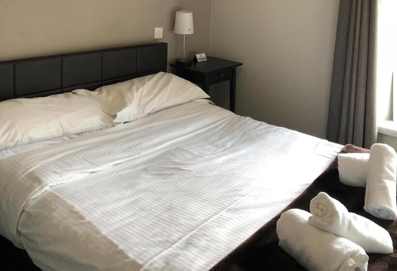 בית מלון כפרי The Cornubia Inn