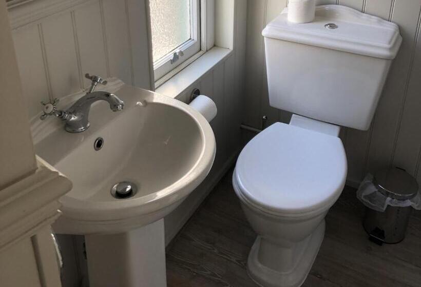 בית מלון כפרי The Cornubia Inn