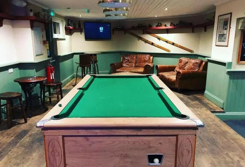 Hotelli The Cornubia Inn